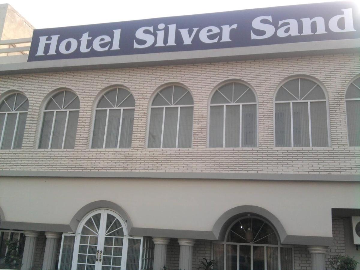 Hotel Silver Sand Multan Dış mekan fotoğraf