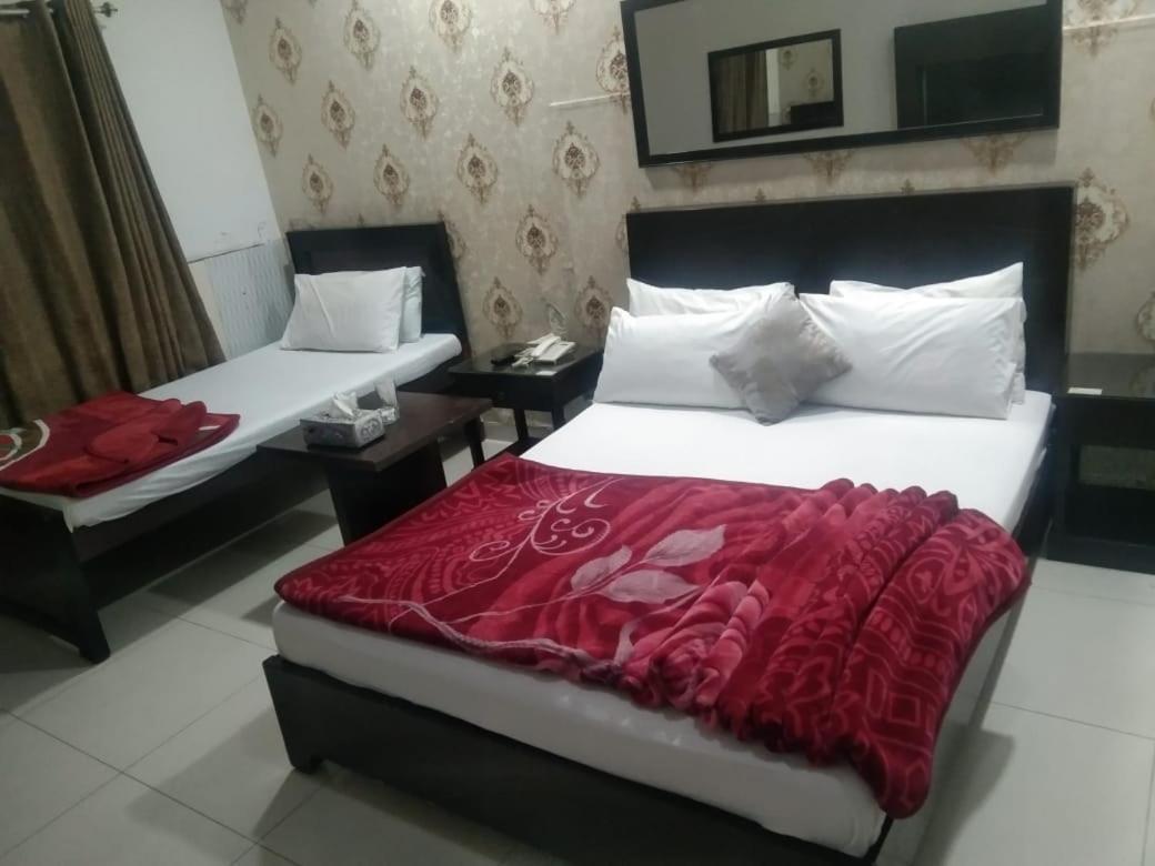 Hotel Silver Sand Multan Dış mekan fotoğraf