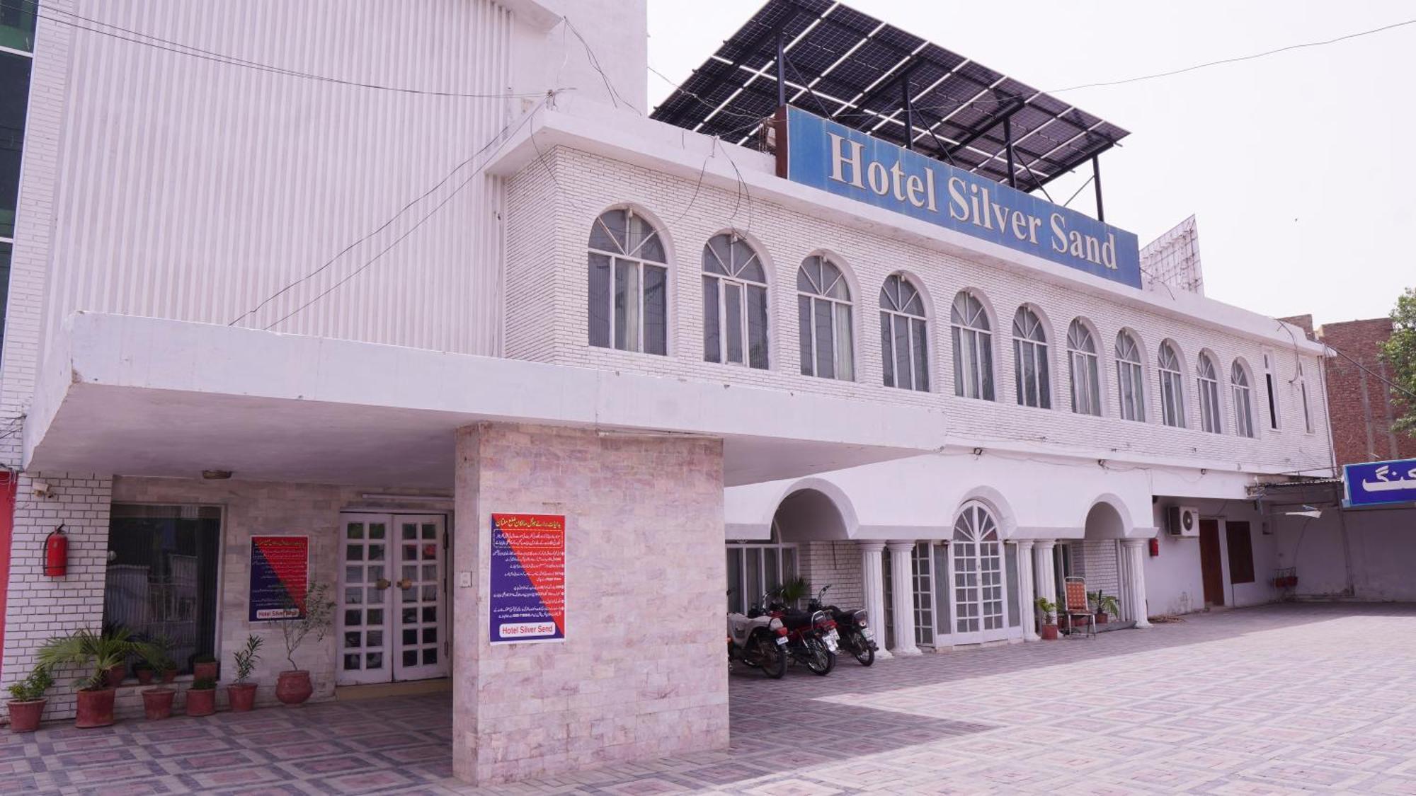 Hotel Silver Sand Multan Dış mekan fotoğraf