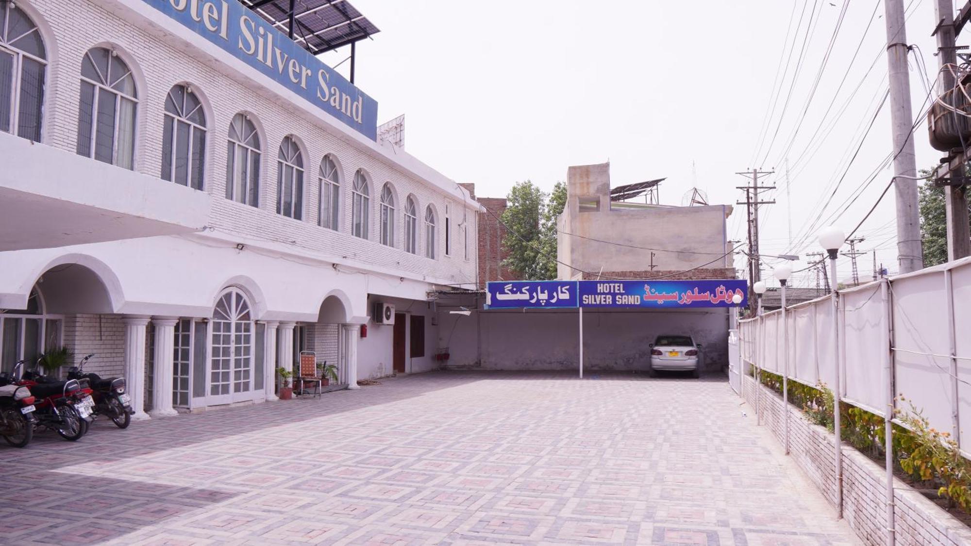 Hotel Silver Sand Multan Dış mekan fotoğraf